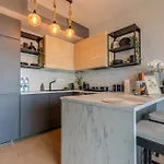 Skypark 1-bedroom On Floor 10 With View And Parking By Skyviews Apartament *