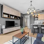 Skypark 1-bedroom On Floor 10 With View And Parking By Skyviews *