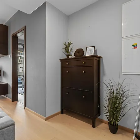 Skypark 1-bedroom On Floor 10 With View And Parking By Skyviews * Bratysława